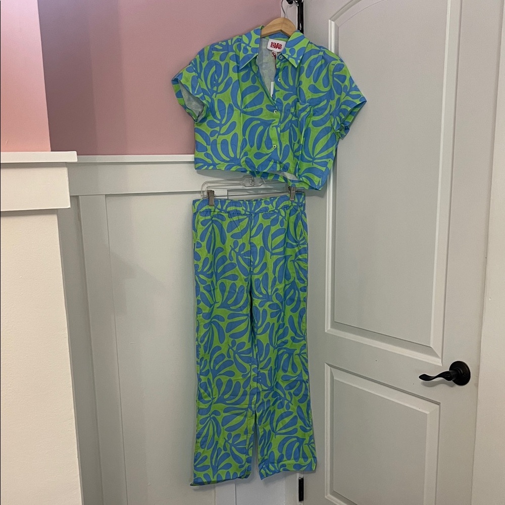 Solid & Stripe Blue and Green Leaf Print Two-Piece Set - Medium